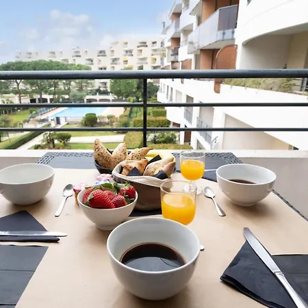 Nemea Le Lido Sur Apartmanhotel