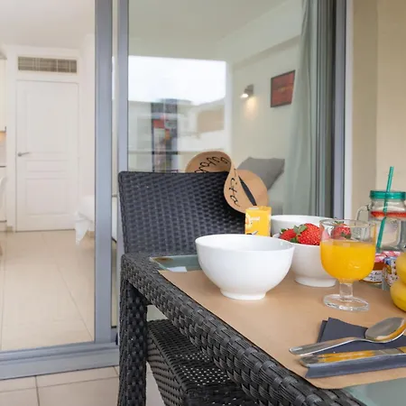 Nemea Le Lido Sur Apartmanhotel