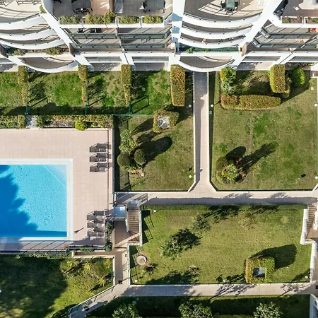 Nemea Le Lido Sur 4*