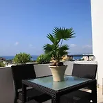 Nemea Le Lido Sur 케인즈수르메르