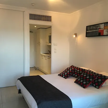 Nemea Le Lido Sur Aparthotel Cagnes-sur-Mer