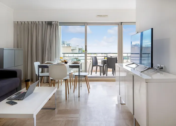 Ξενοδοχείο με διαμερίσματα Nemea Le Lido Sur 4*